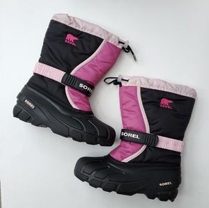 Sorel Girl snow boots size 3
